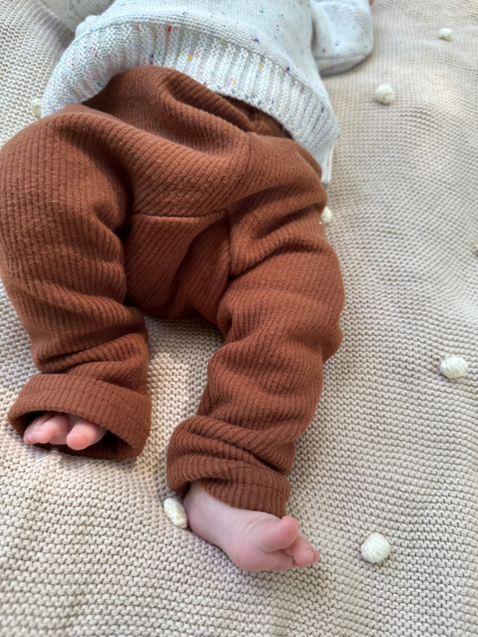 Fleece Sherpa Lined Pants: Brown
